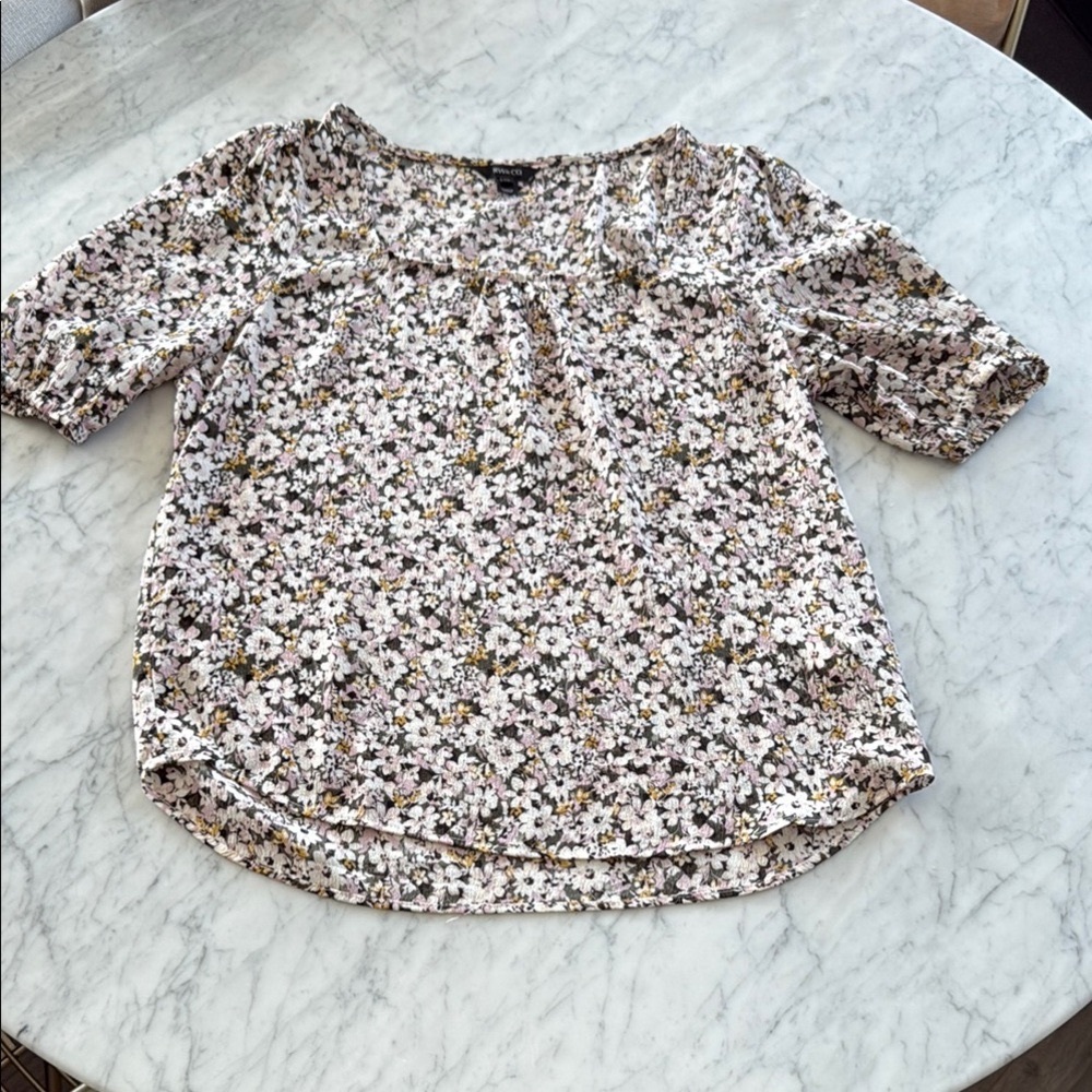 RW&CO. Black and Pink Floral 3/4 Sleeve Blouse
